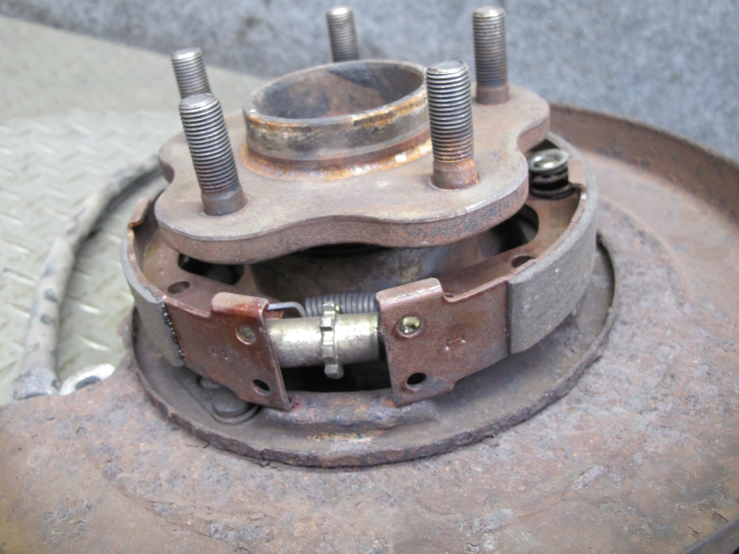 91-96 Nissan Z32 300ZX Turbo Rear Left Spindle Knuckle Wheel Hub Bearing OEM