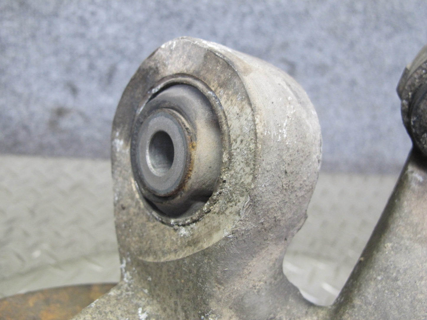 91-96 Nissan Z32 300ZX Turbo Rear Left Spindle Knuckle Wheel Hub Bearing OEM