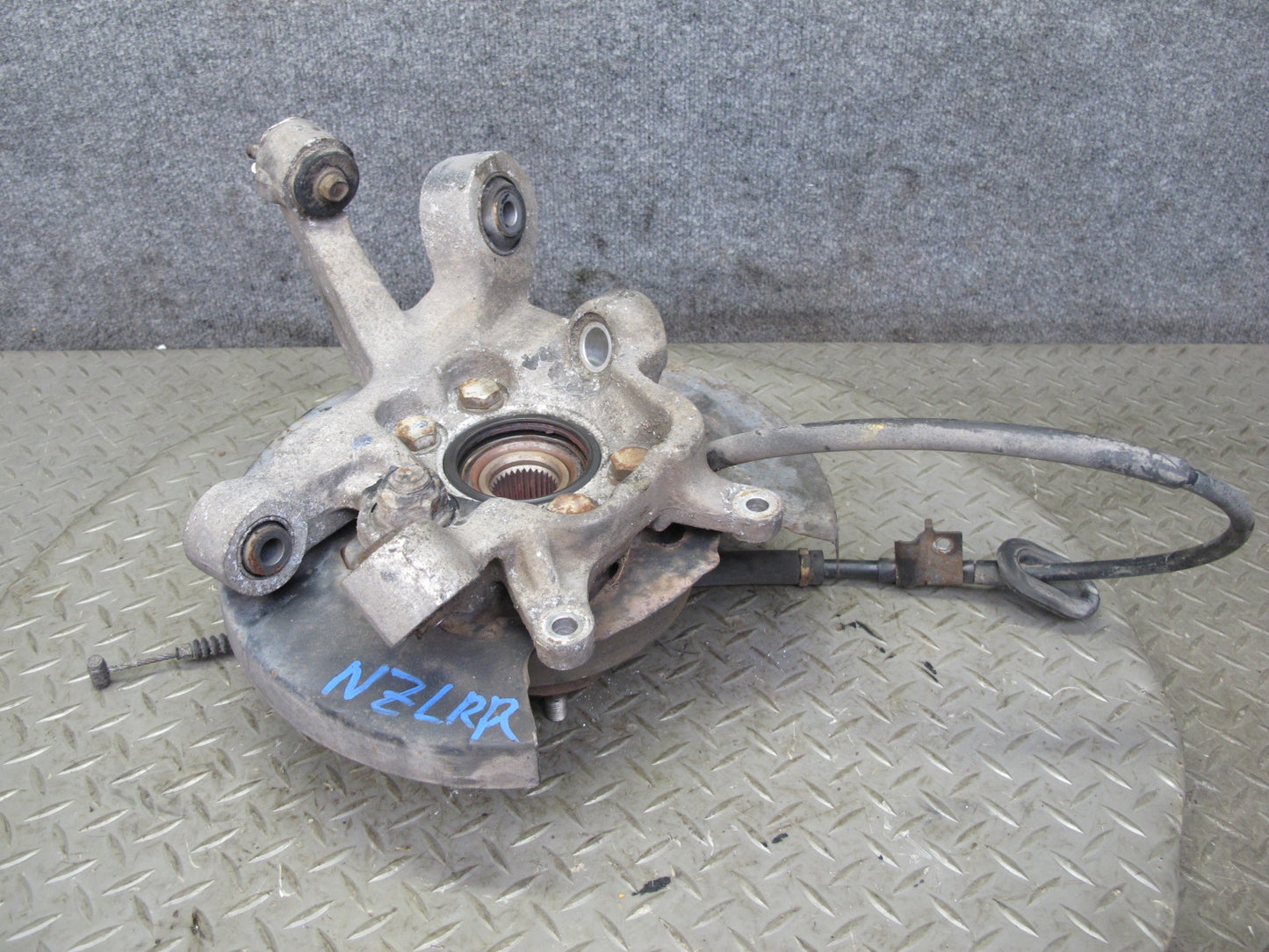 91-96 Nissan Z32 300ZX Turbo Rear Right Spindle Knuckle Wheel Hub Bearing OEM