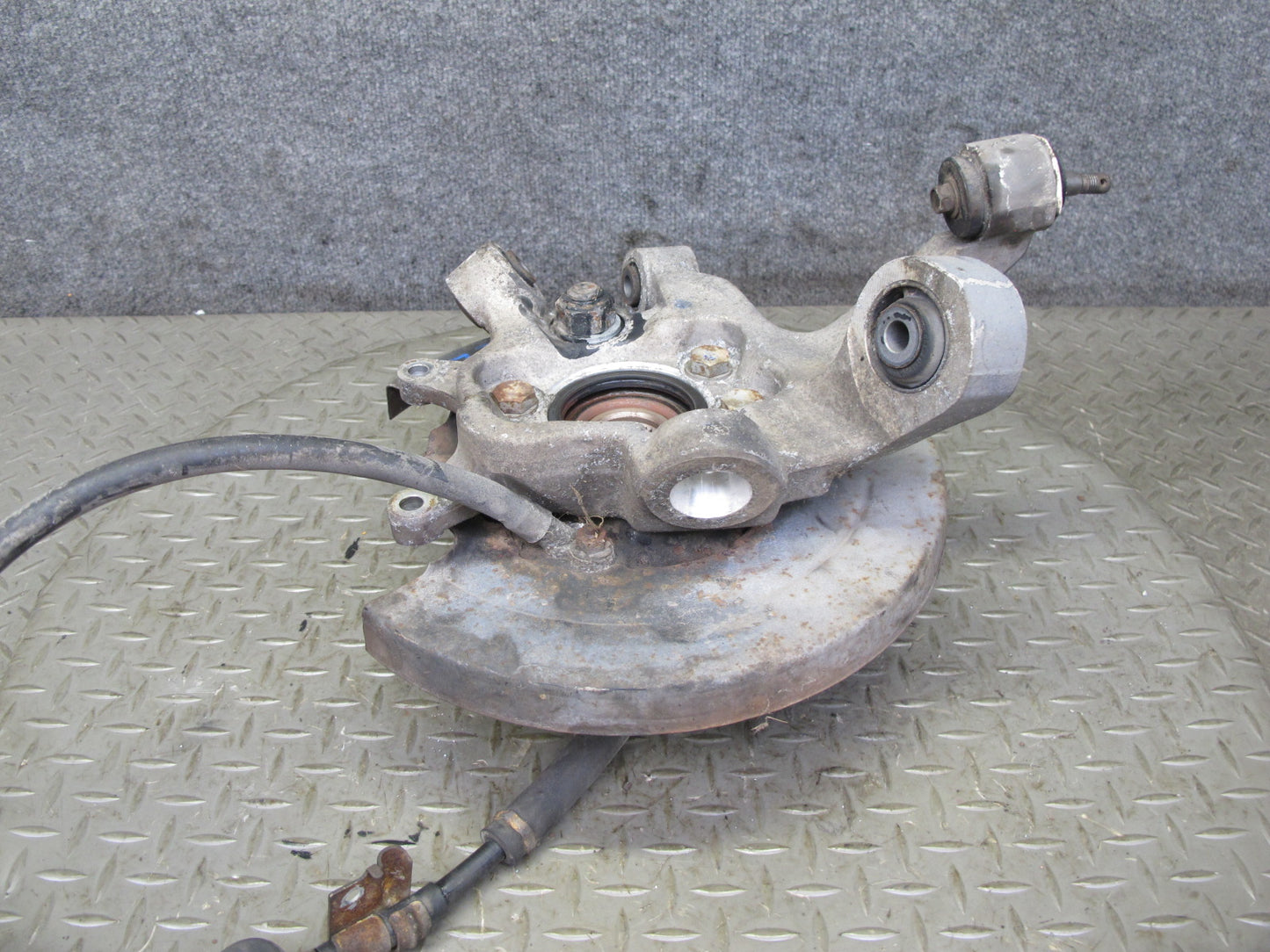 91-96 Nissan Z32 300ZX Turbo Rear Right Spindle Knuckle Wheel Hub Bearing OEM