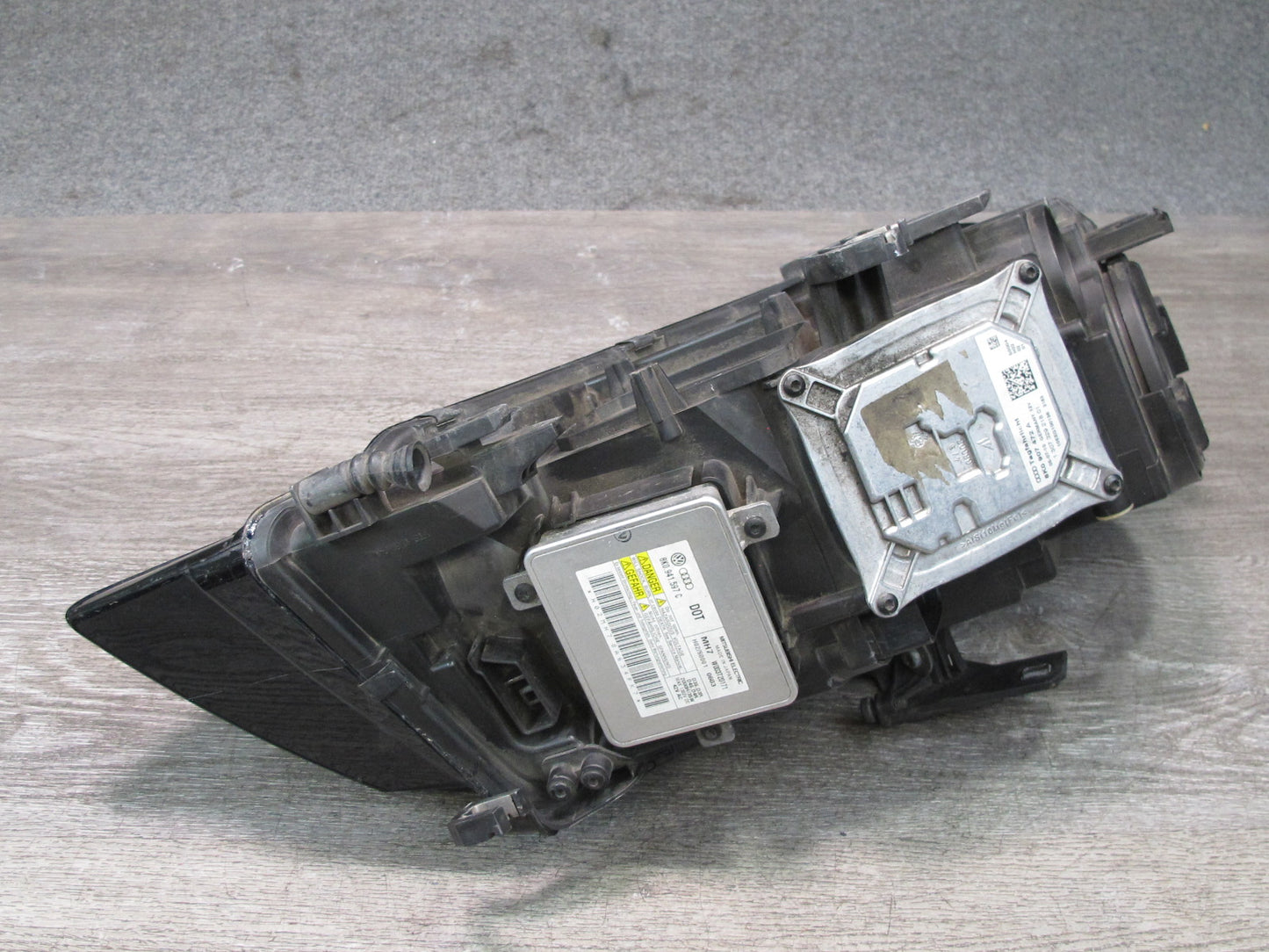 09-12 Audi A4 S4 B8 Front Left Xenon HID Headlight Lamp w AFS OEM