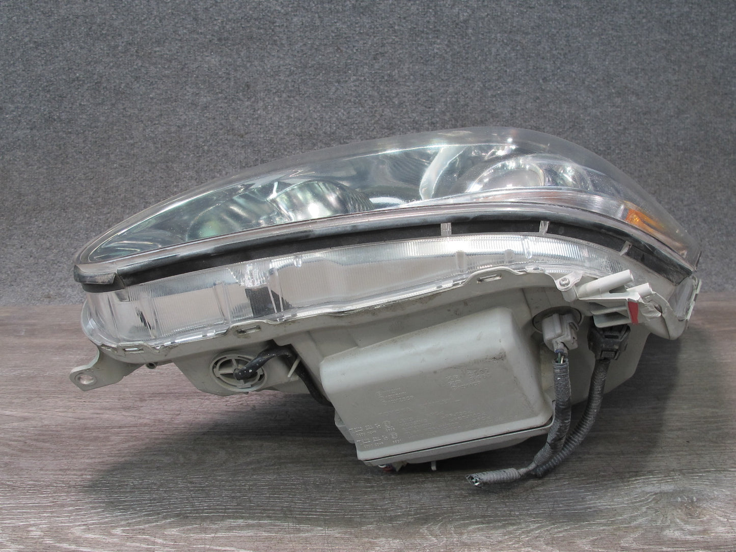 04-06 Lexus UCF30L LS430 Front Left Xenon HID Headlight Lamp OEM