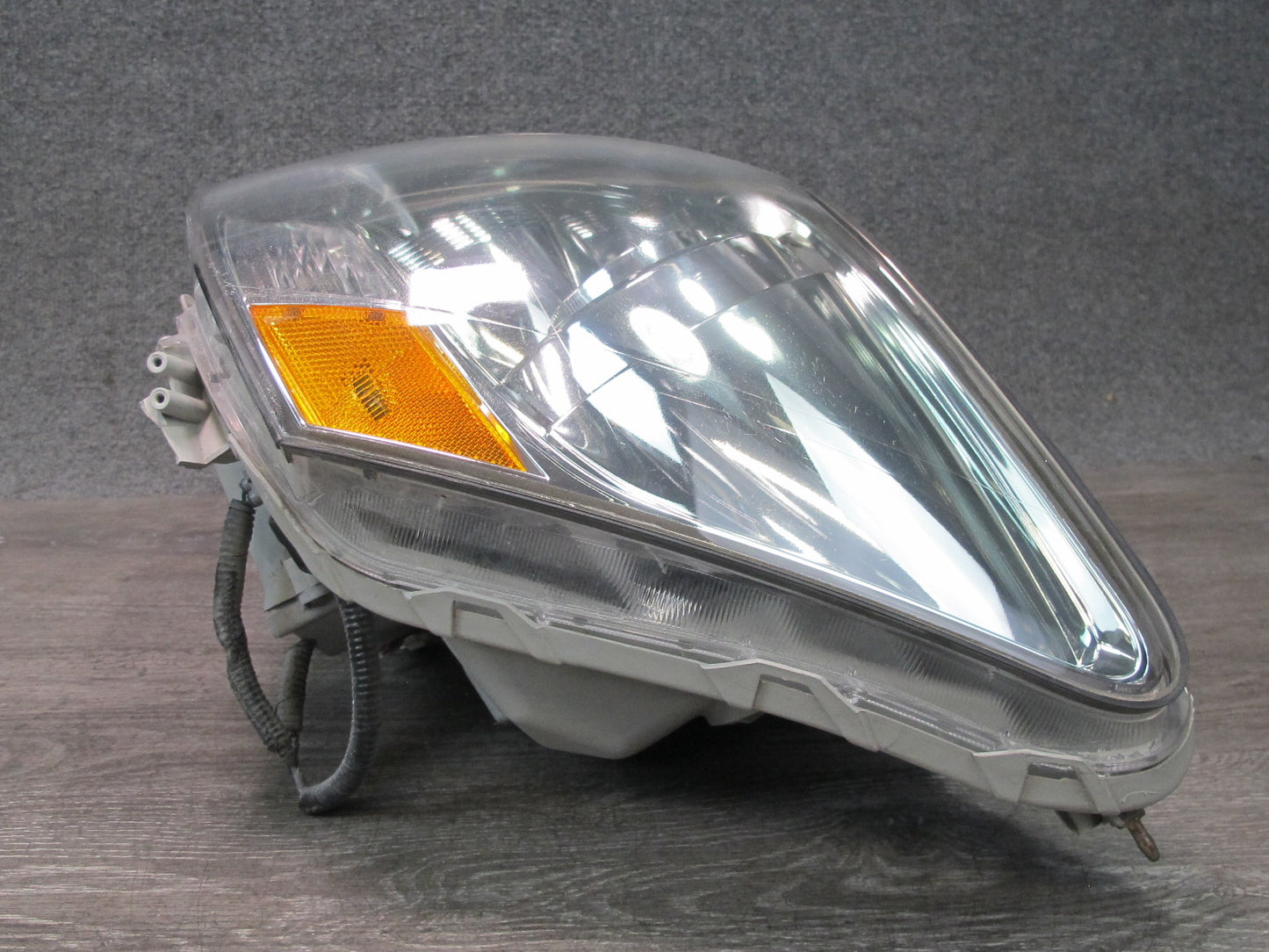 04-06 Lexus UCF30L LS430 Front Left Xenon HID Headlight Lamp OEM