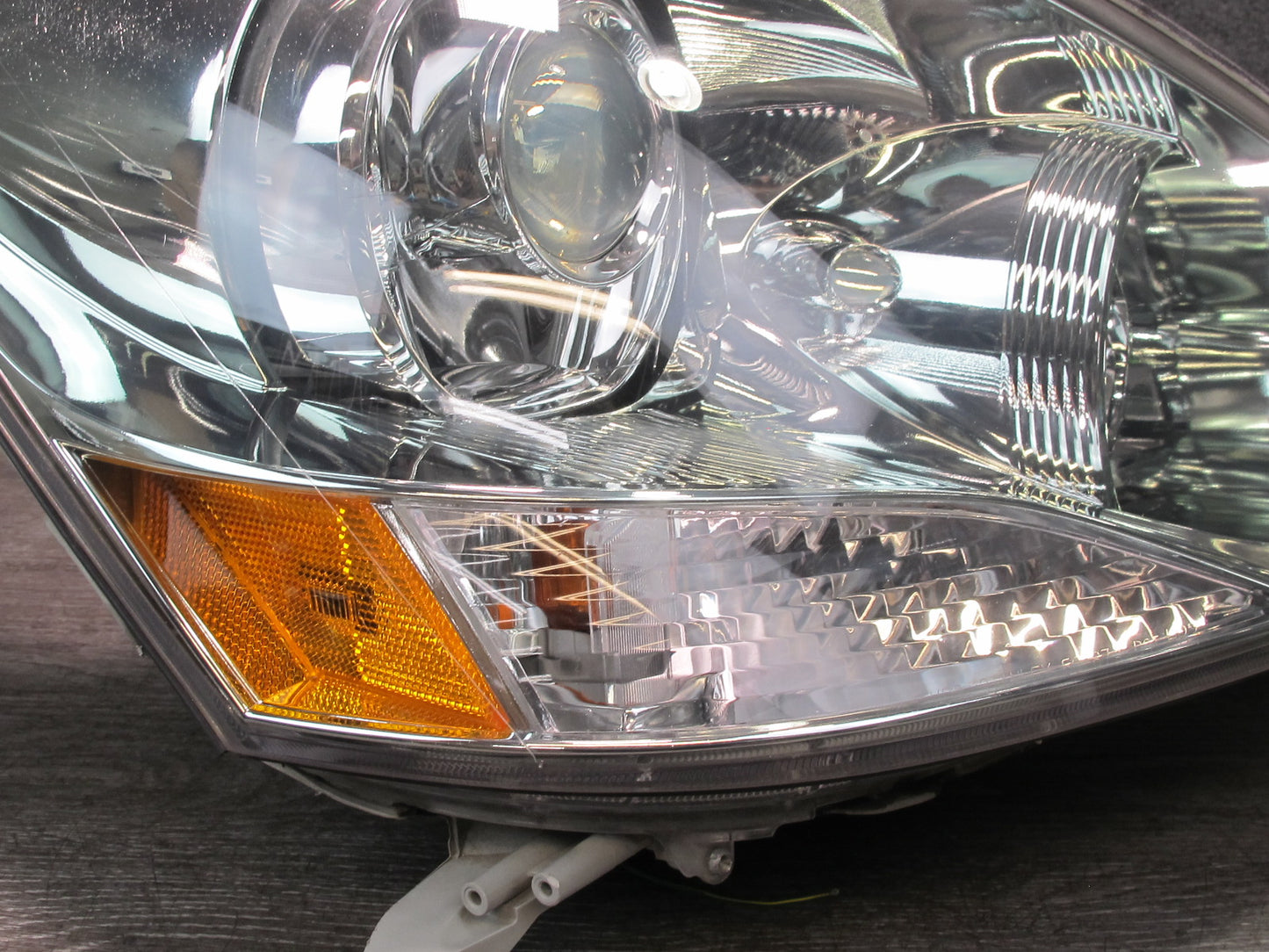 04-06 Lexus UCF30L LS430 Front Right Xenon HID Headlight Lamp OEM