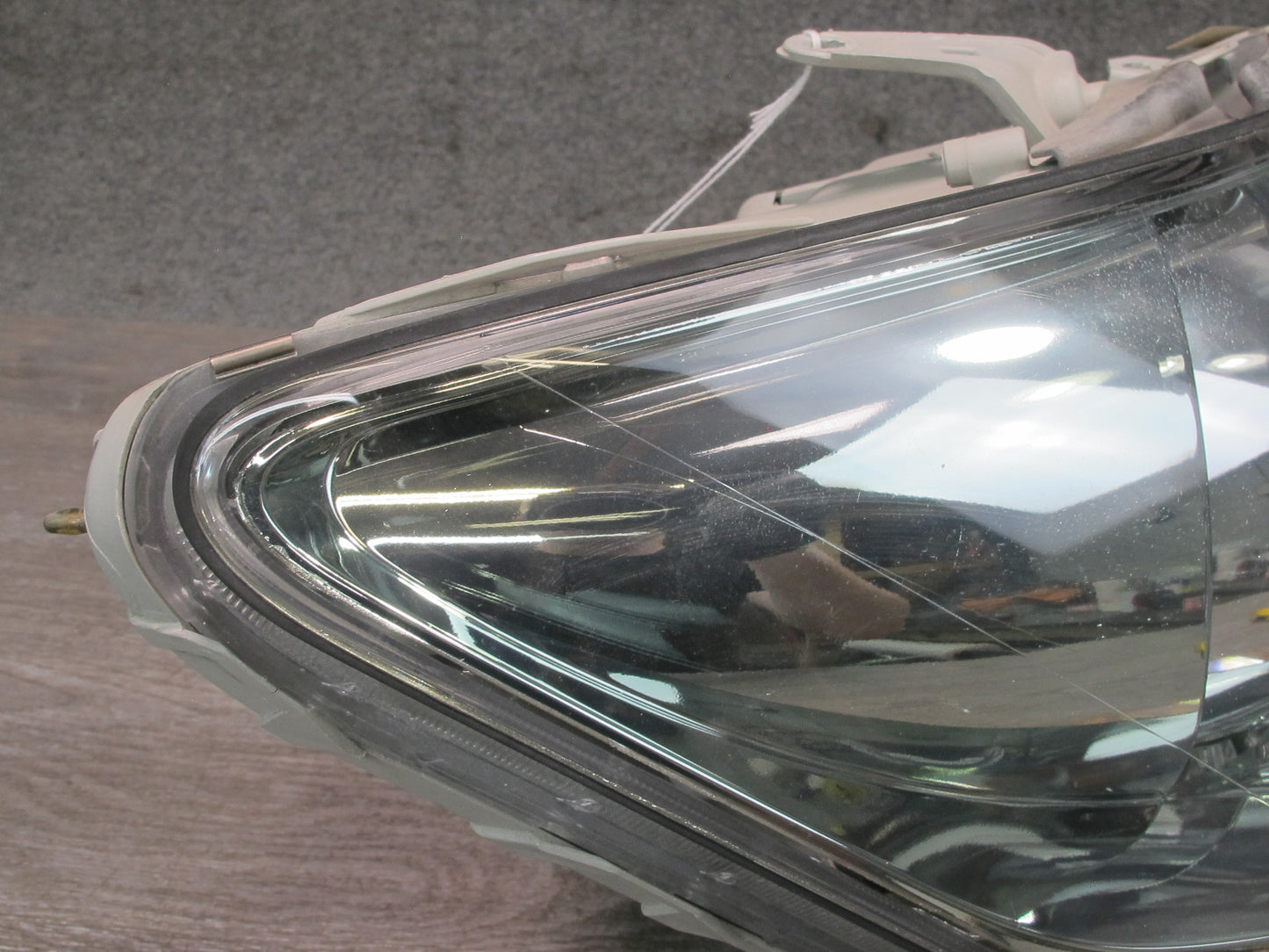 04-06 Lexus UCF30L LS430 Front Right Xenon HID Headlight Lamp OEM