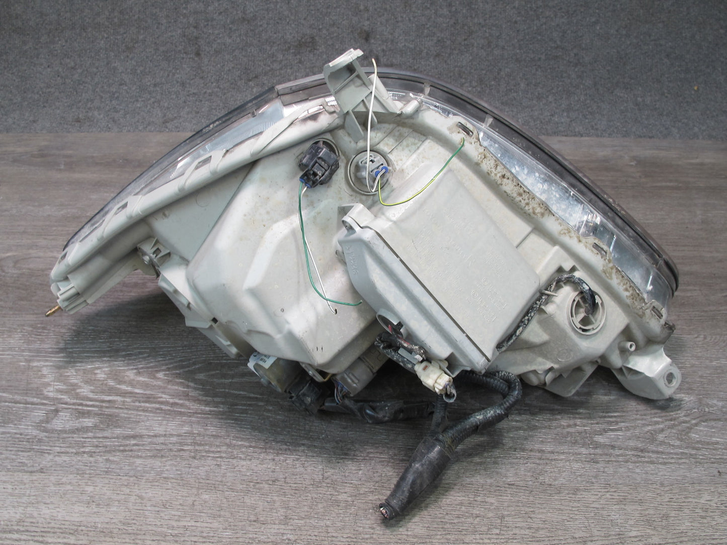 04-06 Lexus UCF30L LS430 Front Right Xenon HID Headlight Lamp OEM
