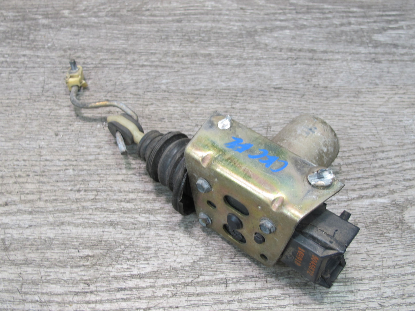 84-93 Chevrolet Corvette C4 Left Driver Door Central Lock Actuator Motor OEM