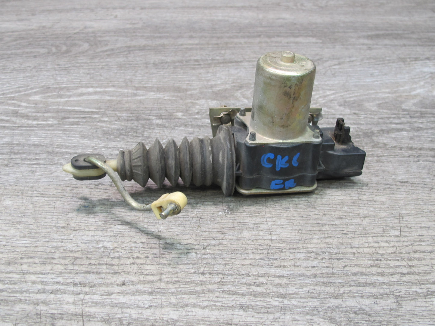 84-93 Chevrolet Corvette C4 Right Passenger Door Central Lock Actuator Motor OEM
