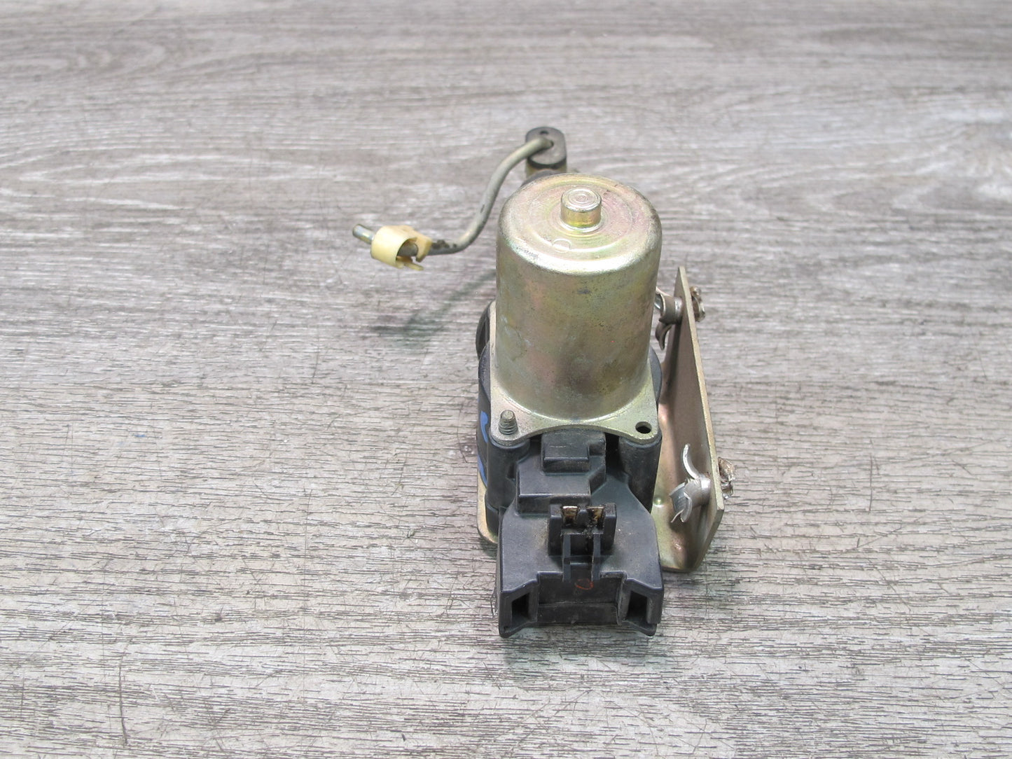 84-93 Chevrolet Corvette C4 Right Passenger Door Central Lock Actuator Motor OEM