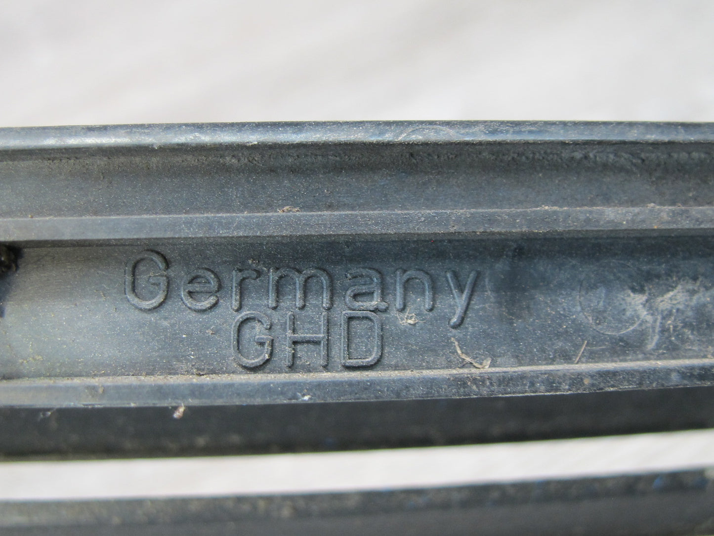 86-89 Volkswagen Scirocco MK2 16V Front Hood Grille w Emblem 533853653 OEM