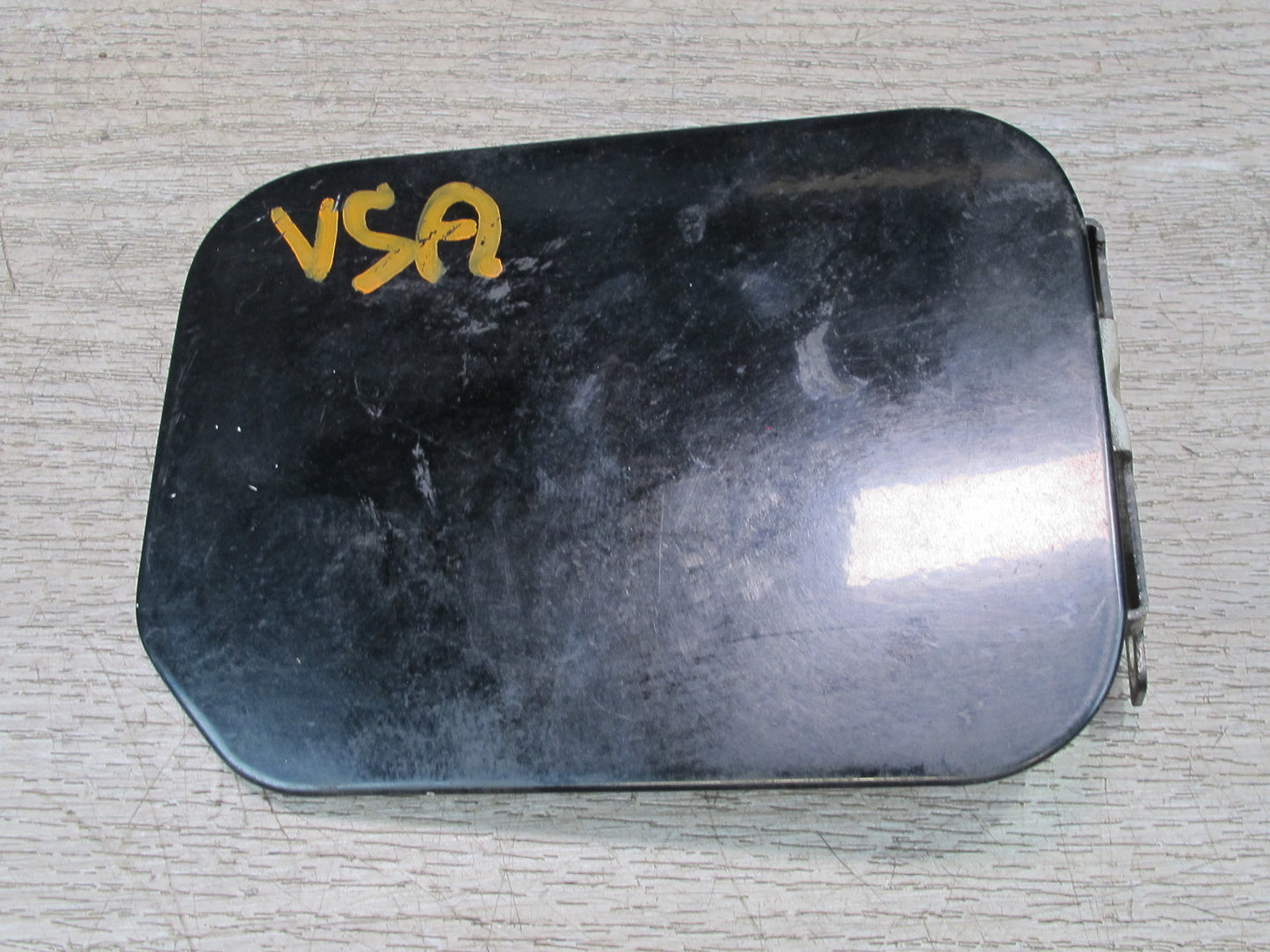 85-88 Volkswagen VW Scirocco Fuel Filler Gas Door Lid Black 321809905 OEM