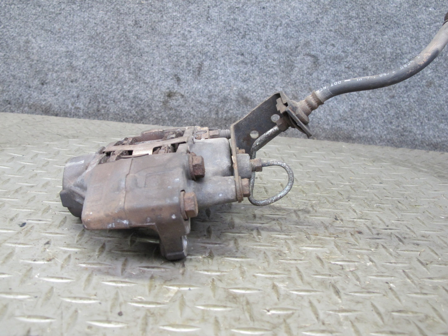 90-96 Nissan Z32 300ZX Turbo Set of 2 Rear Left & Right Brake Caliper OEM