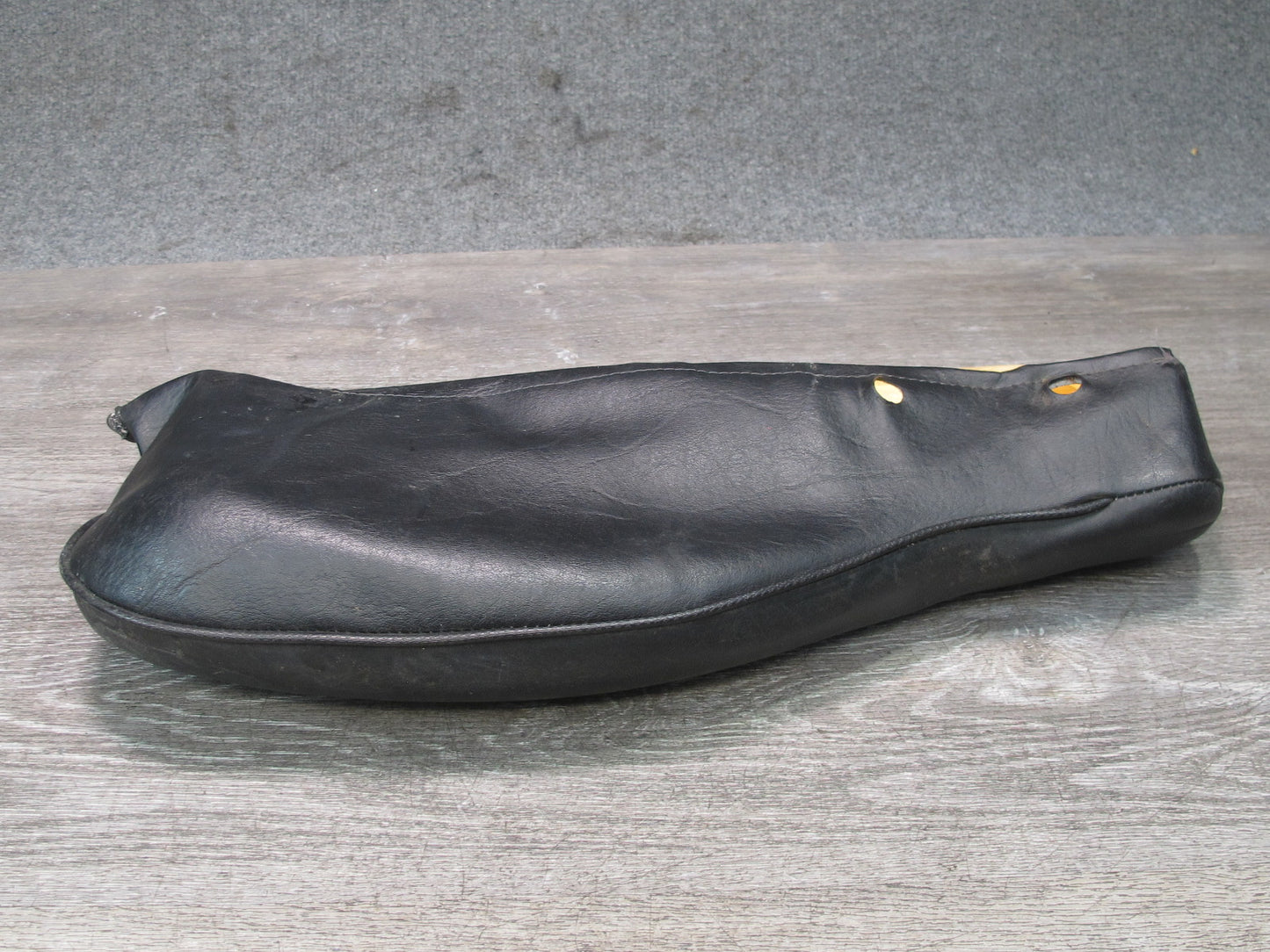 86-88 Volkswagen VW Scirocco MK2 Front Right Seat Lower Right Cushion Pad OEM