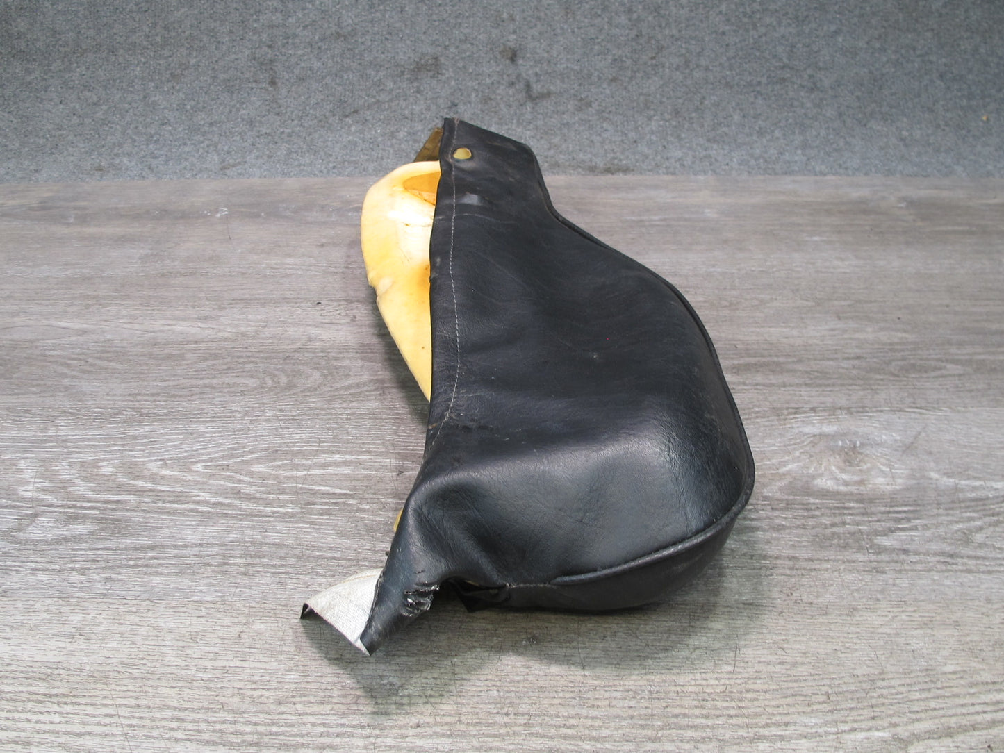 86-88 Volkswagen VW Scirocco MK2 Front Right Seat Lower Right Cushion Pad OEM