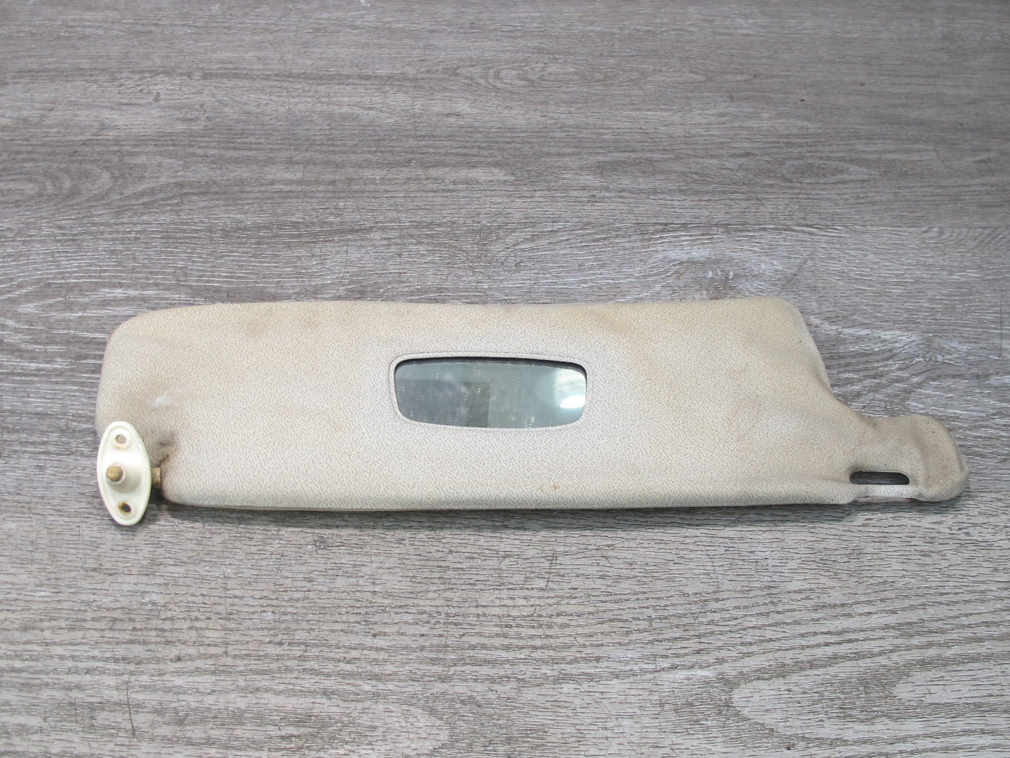 82-88 Volkswagen VW Scirocco Set of 2 Front Left & Right Sun Visor White OEM