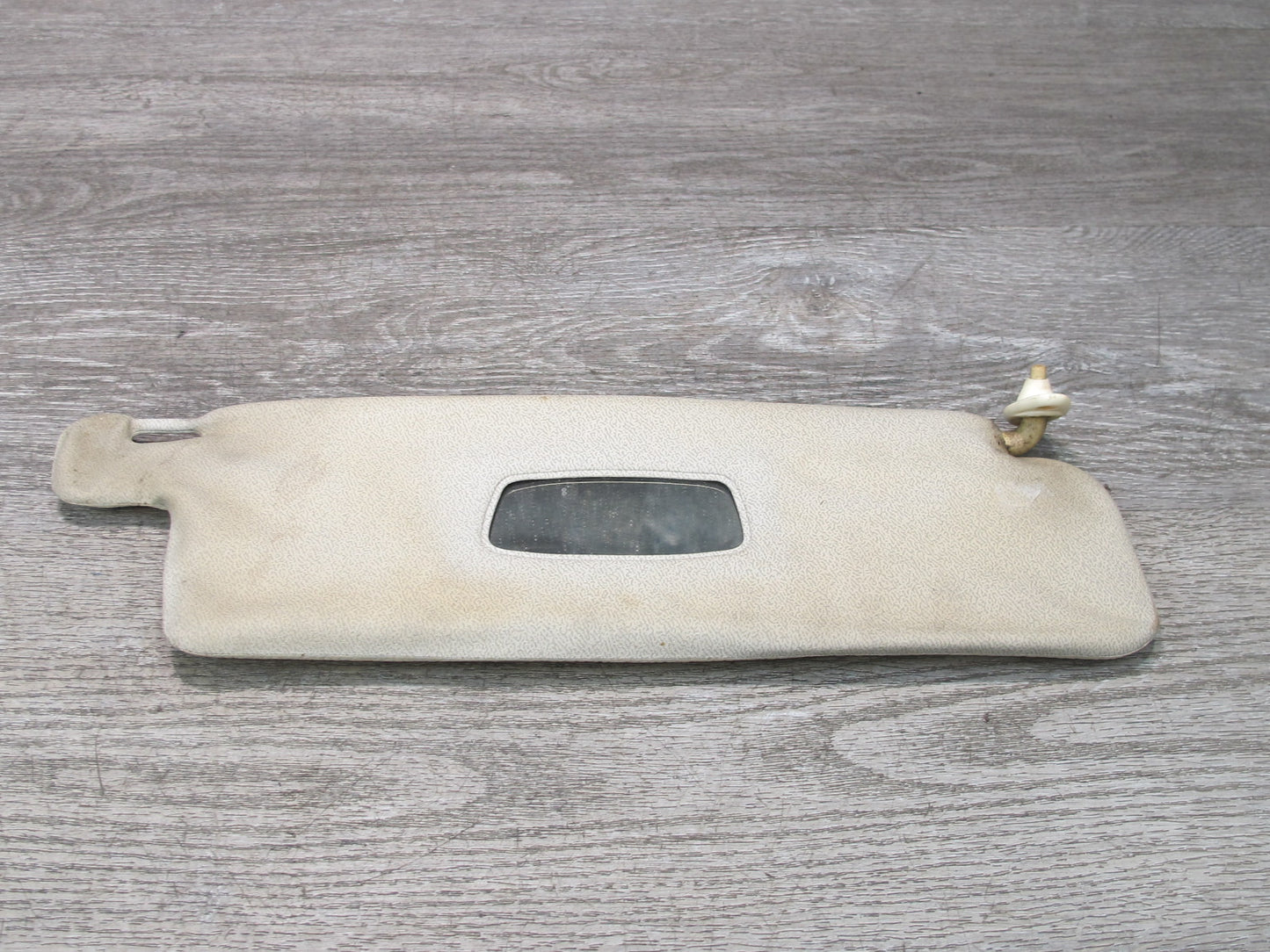 82-88 Volkswagen VW Scirocco Set of 2 Front Left & Right Sun Visor White OEM