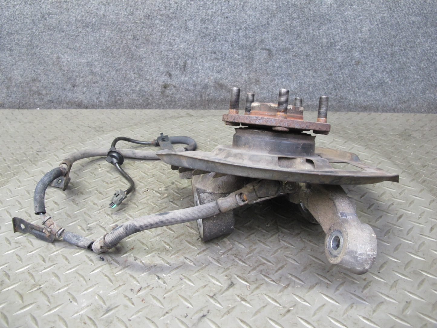 1991 Nissan Z32 300ZX Turbo Front Right Spindle Knuckle Wheel Hub OEM
