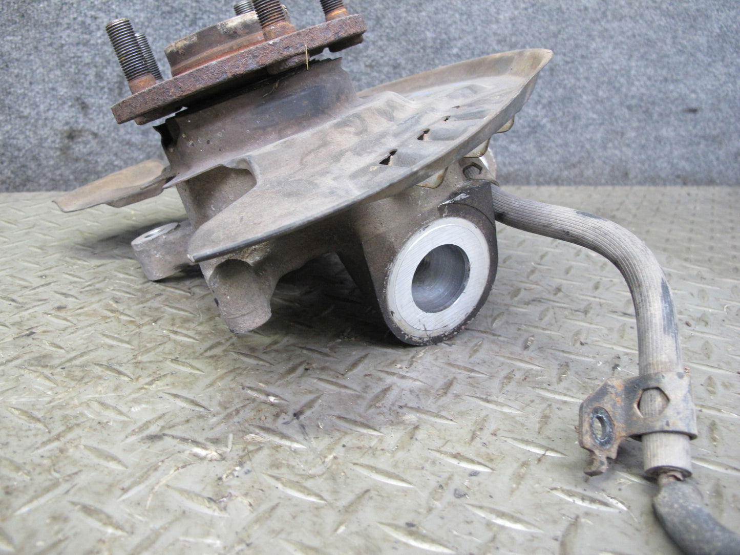 1991 Nissan Z32 300ZX Turbo Front Right Spindle Knuckle Wheel Hub OEM