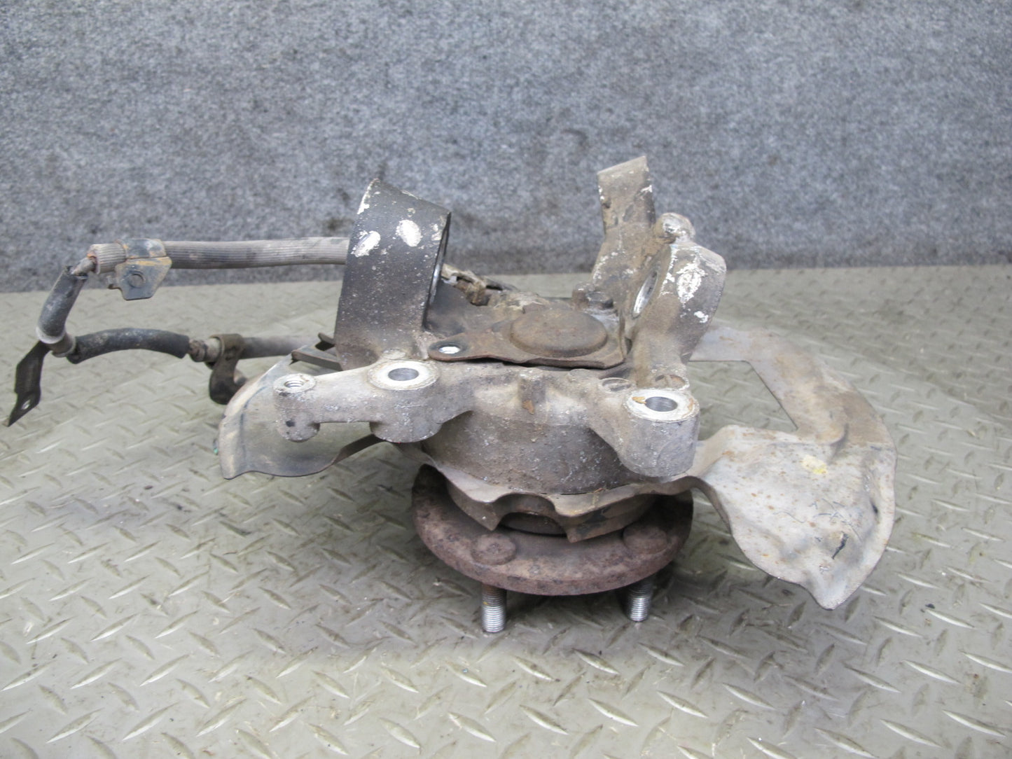 1991 Nissan Z32 300ZX Turbo Front Right Spindle Knuckle Wheel Hub OEM