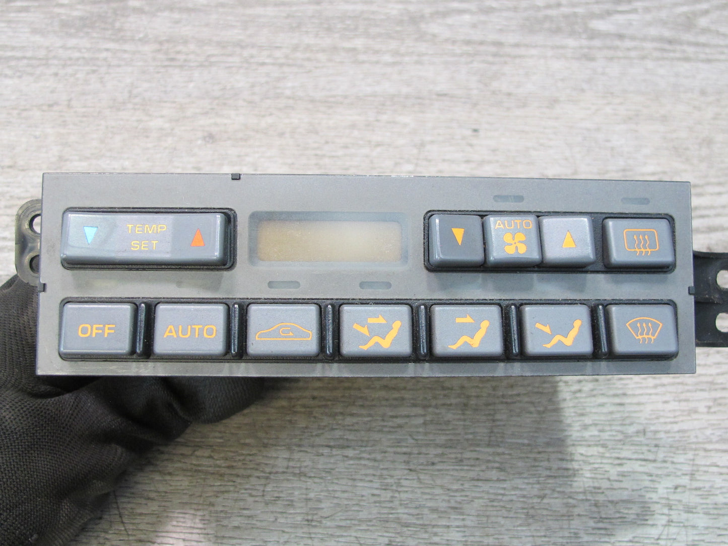 90-91 Chevrolet Corvette C4 A/C Climate Control Switch Panel 16150511 OEM