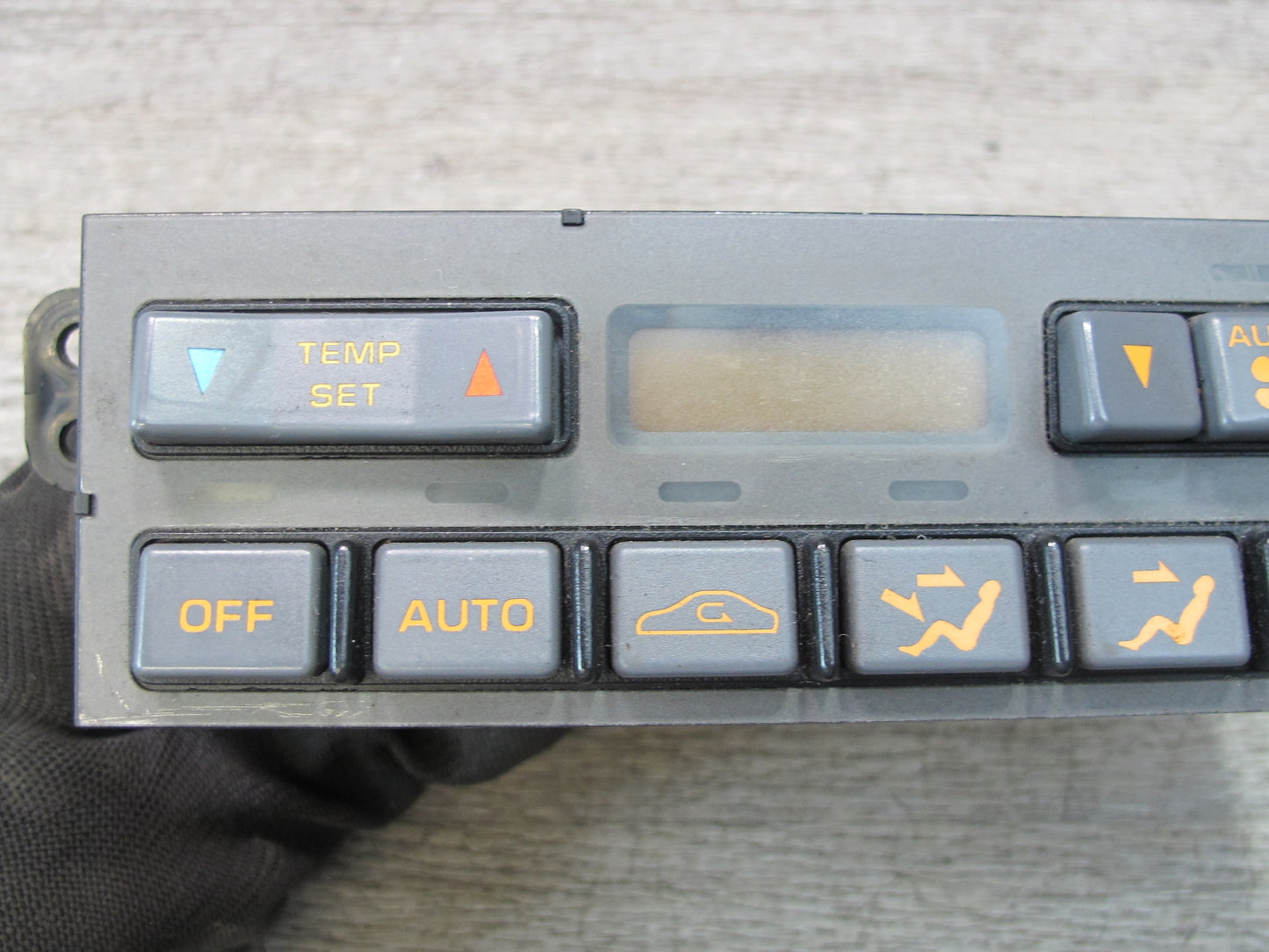 90-91 Chevrolet Corvette C4 A/C Climate Control Switch Panel 16150511 OEM