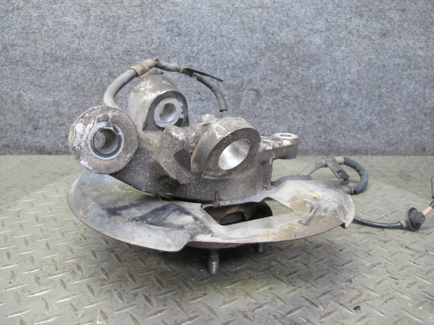1991 Nissan Z32 300ZX Turbo Front Left Spindle Knuckle Wheel Hub OEM