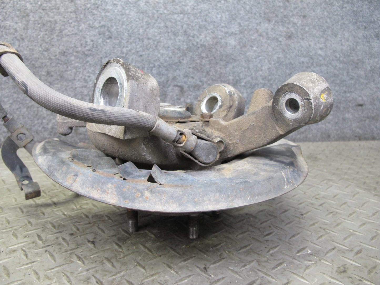1991 Nissan Z32 300ZX Turbo Front Left Spindle Knuckle Wheel Hub OEM