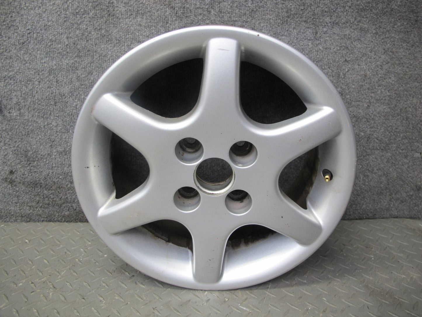 Volkswagen VW Set of 4 14" R14 Wheel Rim 14x6J ET38 4x100 17S601026A OEM
