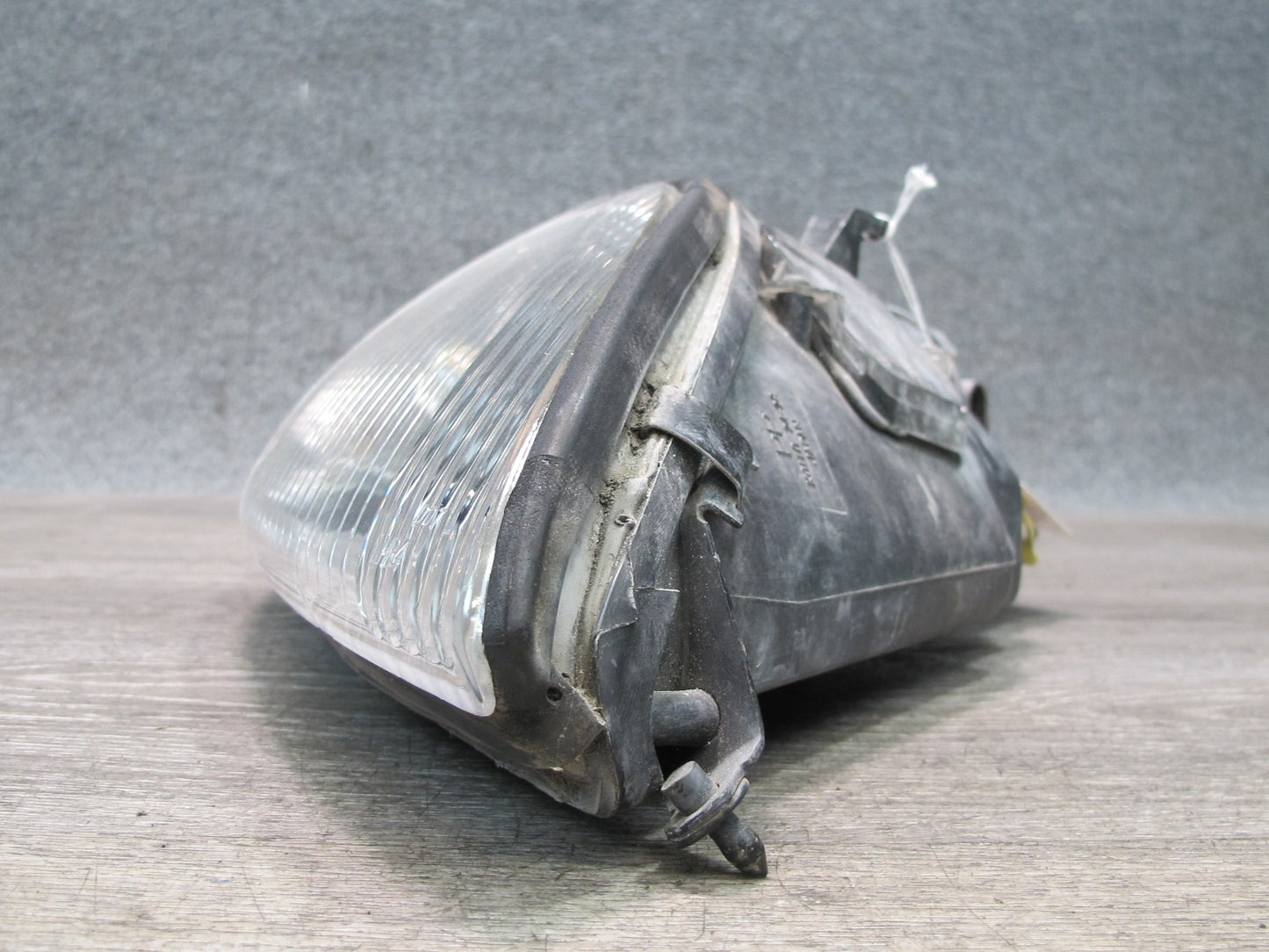 97-98 Lexus UZZ30L SC300 SC400 Front Right Outer Halogen Headlight Lamp OEM