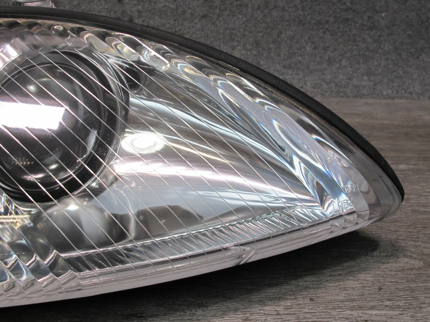 97-98 Lexus UZZ30L SC300 SC400 Front Right Outer Halogen Headlight Lamp OEM
