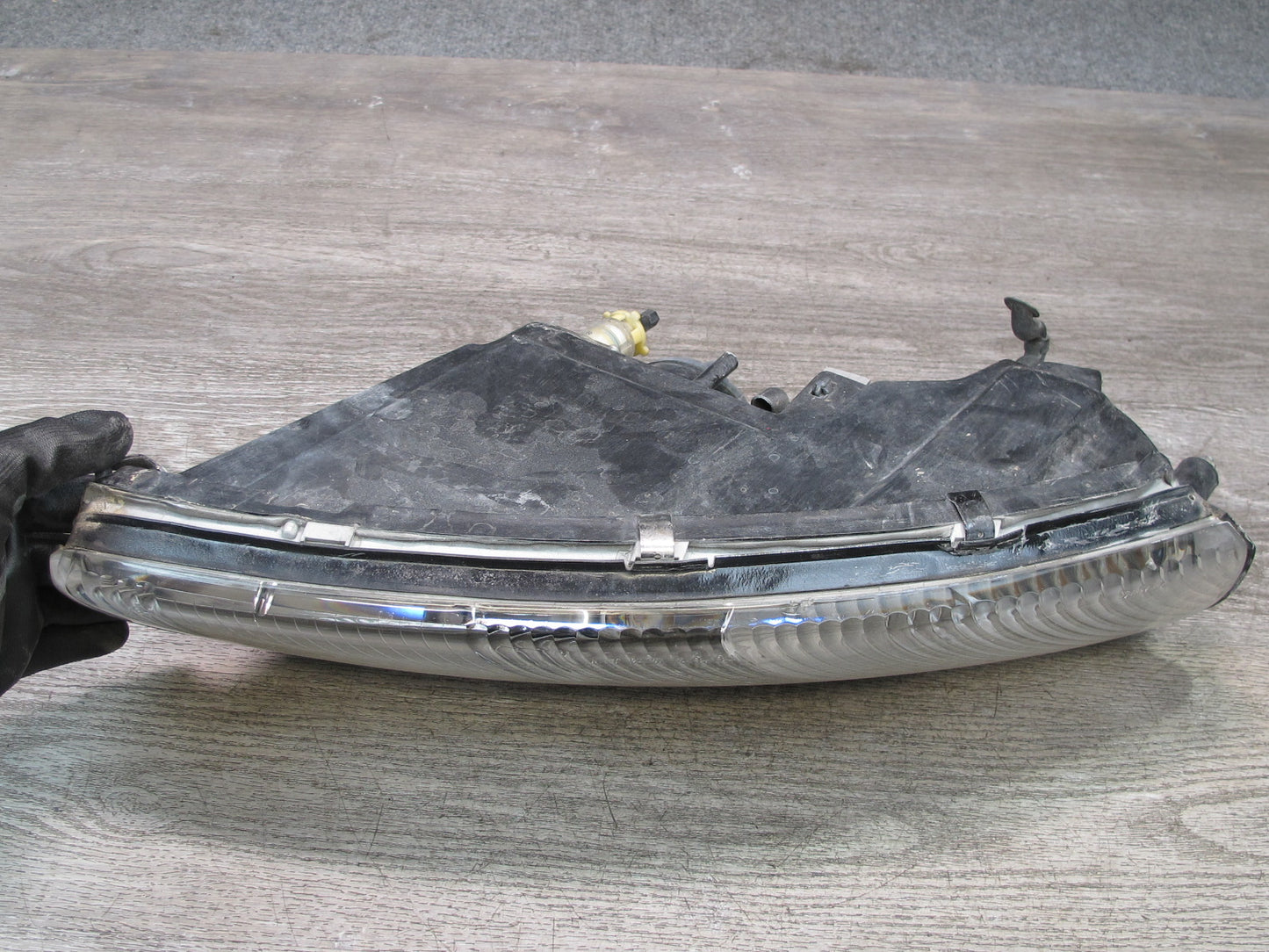 97-98 Lexus UZZ30L SC300 SC400 Front Right Outer Halogen Headlight Lamp OEM