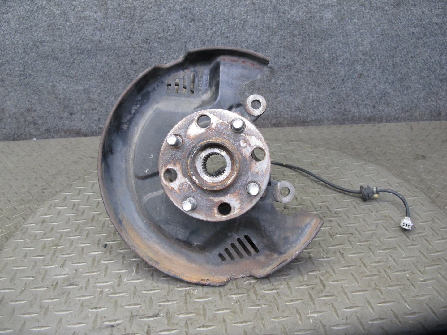 00-05 Toyota MR2 Spyder Rear Right Spindle Knuckle Wheel Hub Bearing 50K OEM