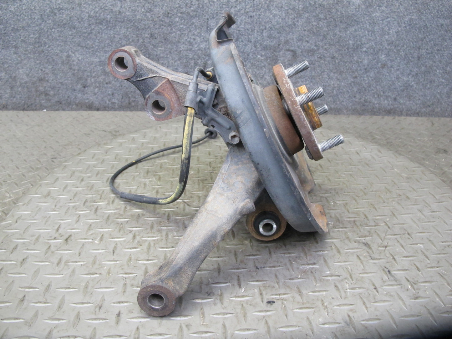 00-05 Toyota MR2 Spyder Rear Right Spindle Knuckle Wheel Hub Bearing 50K OEM