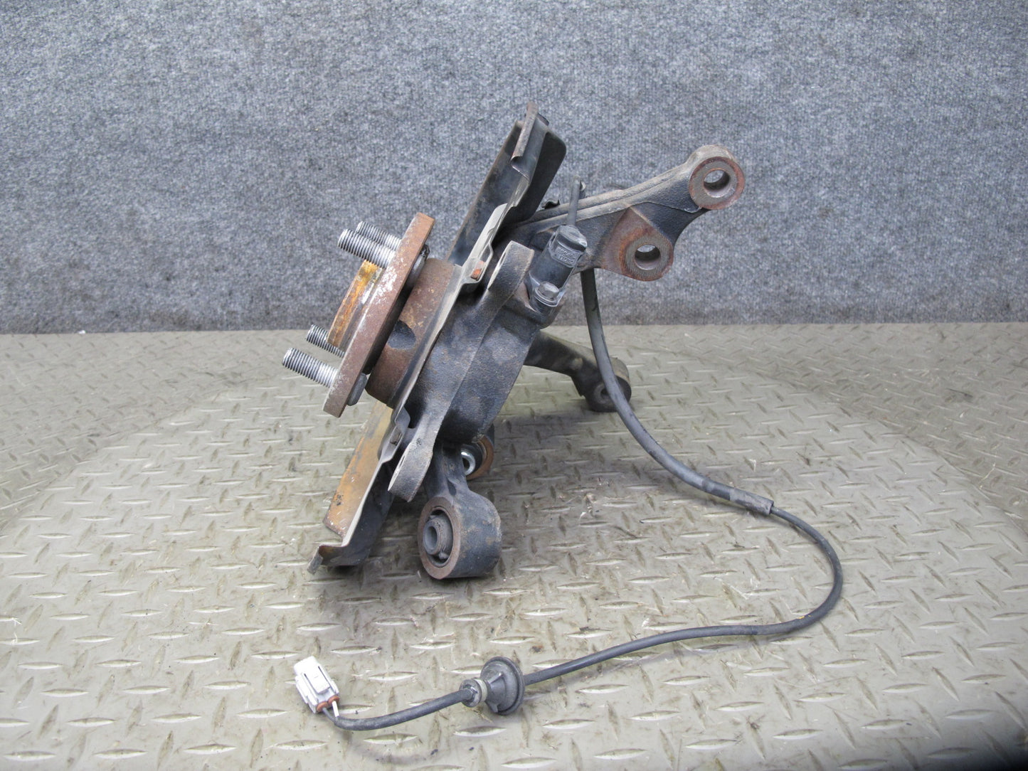 00-05 Toyota MR2 Spyder Rear Right Spindle Knuckle Wheel Hub Bearing 50K OEM
