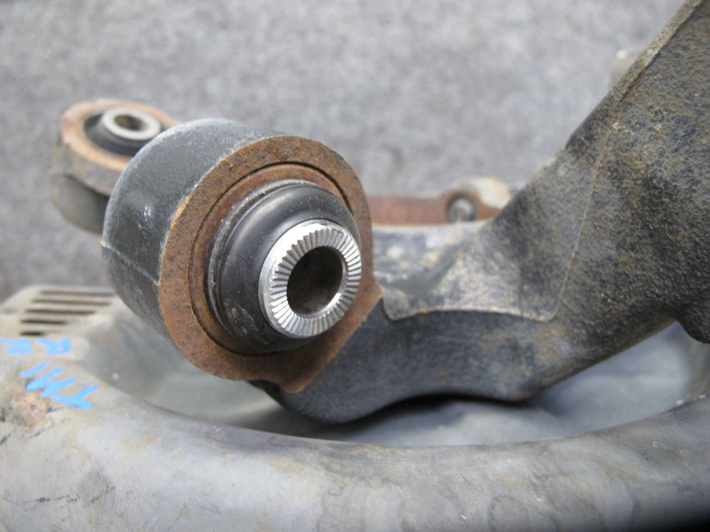 00-05 Toyota MR2 Spyder Rear Right Spindle Knuckle Wheel Hub Bearing 50K OEM