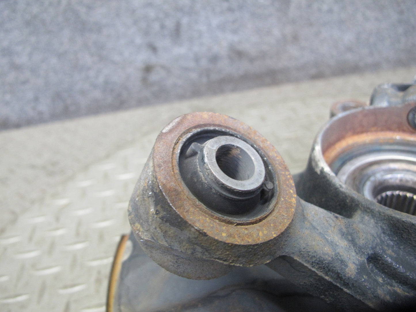 00-05 Toyota MR2 Spyder Rear Right Spindle Knuckle Wheel Hub Bearing 50K OEM