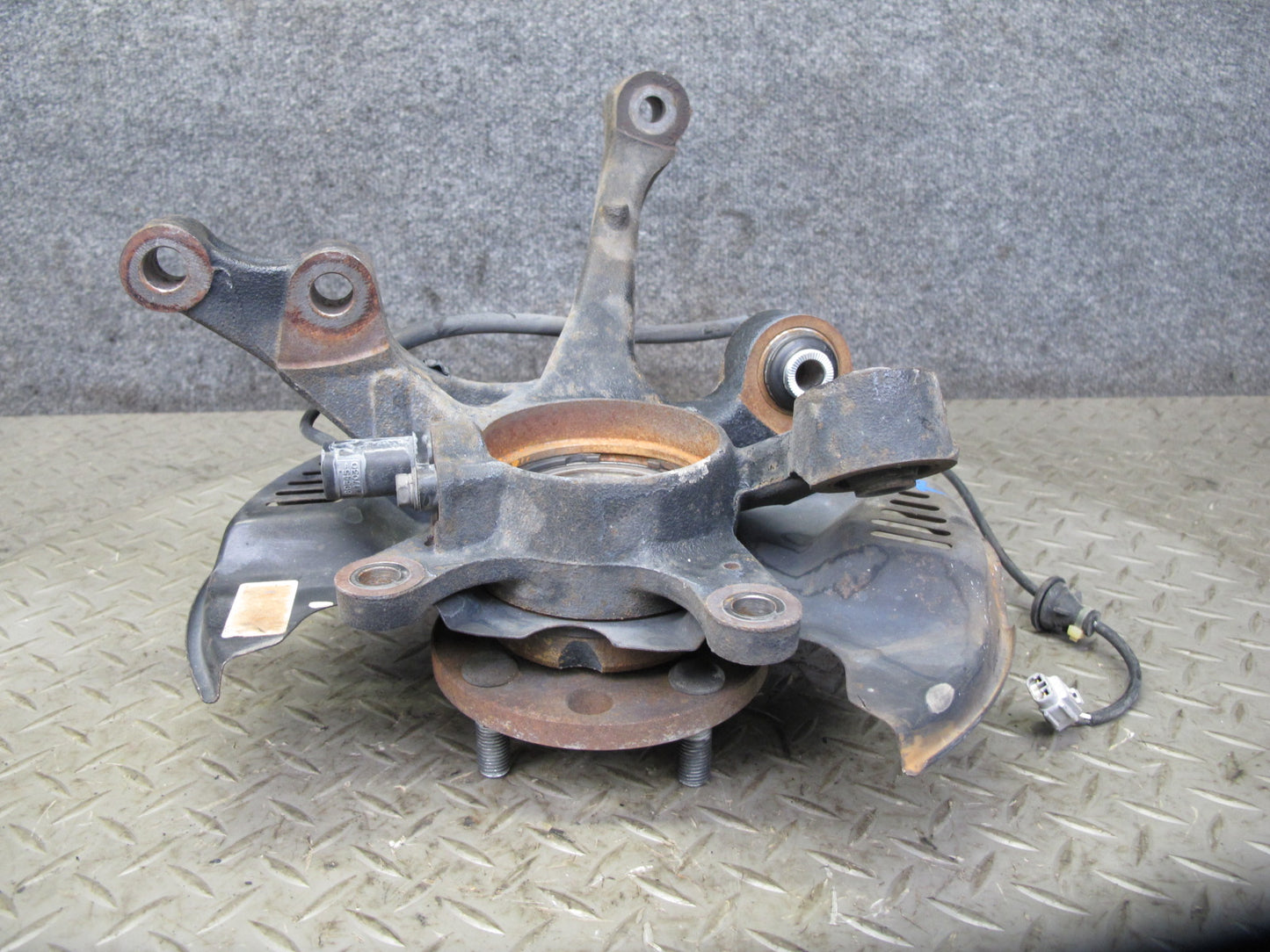 00-05 Toyota MR2 Spyder Rear Right Spindle Knuckle Wheel Hub Bearing 50K OEM
