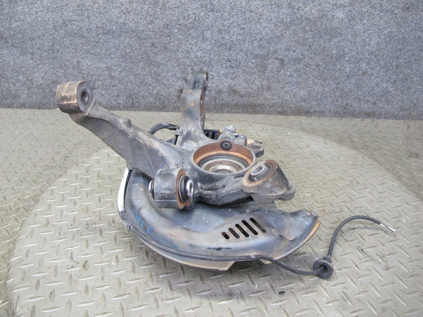 00-05 Toyota MR2 Spyder Rear Left Spindle Knuckle Wheel Hub Bearing 50K Mile OEM