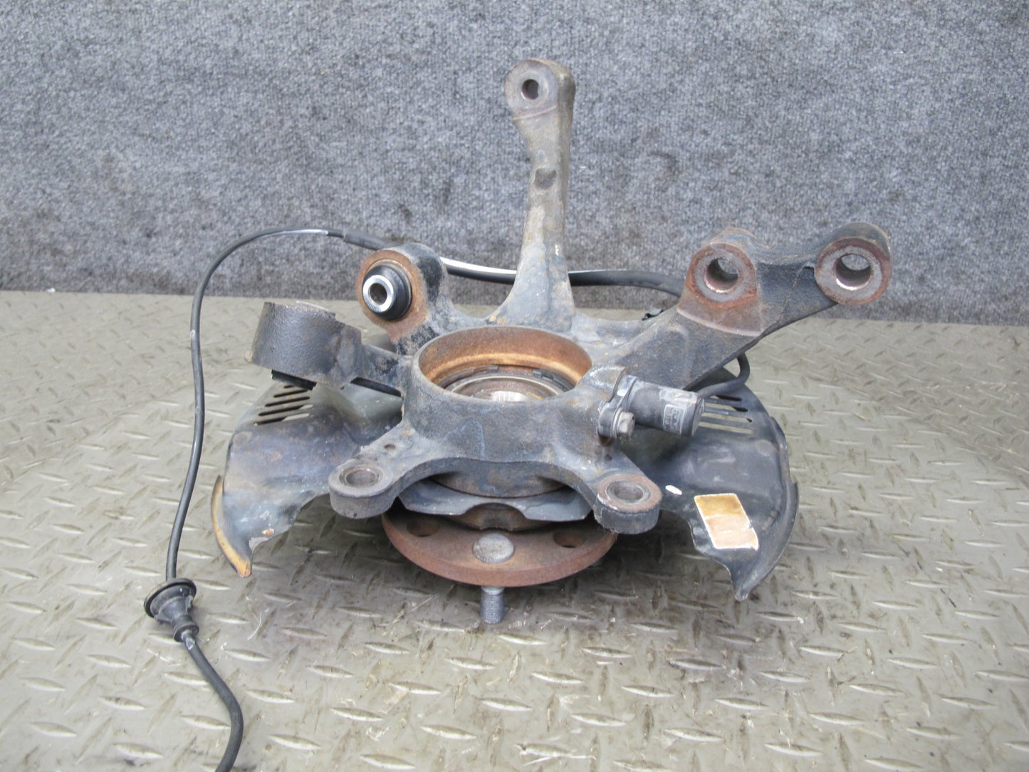 00-05 Toyota MR2 Spyder Rear Left Spindle Knuckle Wheel Hub Bearing 50K Mile OEM