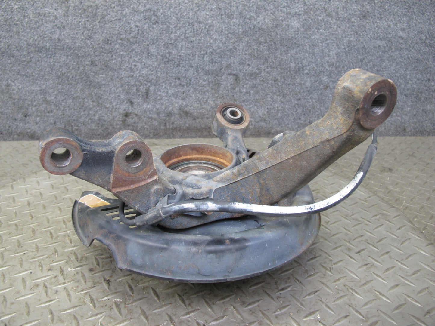 00-05 Toyota MR2 Spyder Rear Left Spindle Knuckle Wheel Hub Bearing 50K Mile OEM
