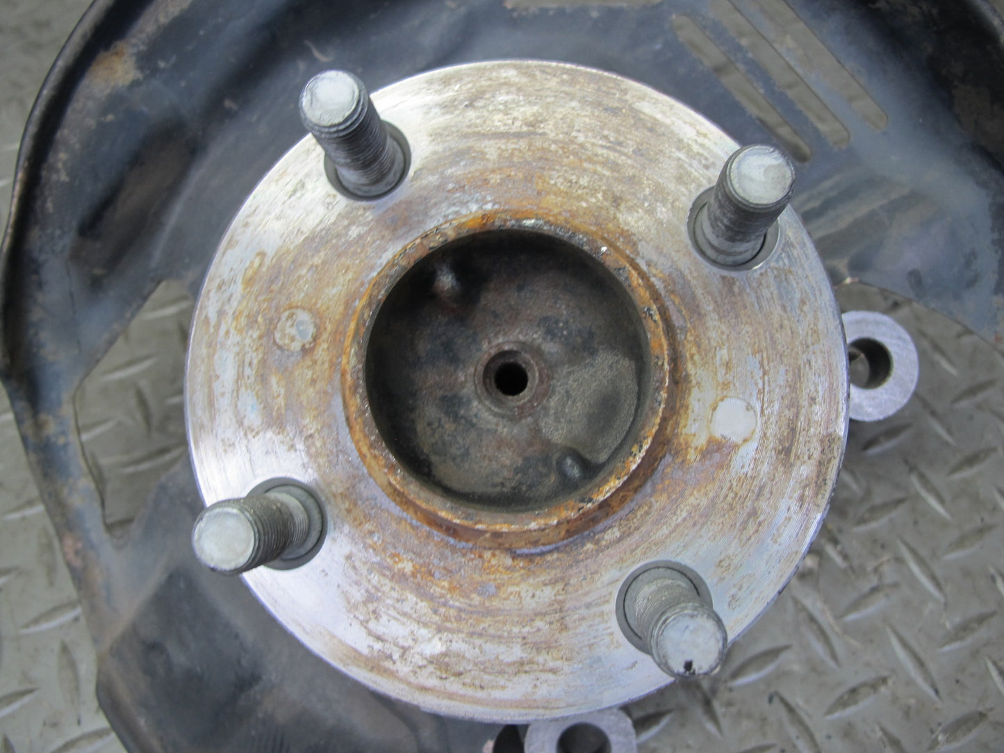 00-05 Toyota MR2 Spyder ZZW30L Front Left Spindle Knuckle Wheel Hub Bearing OEM