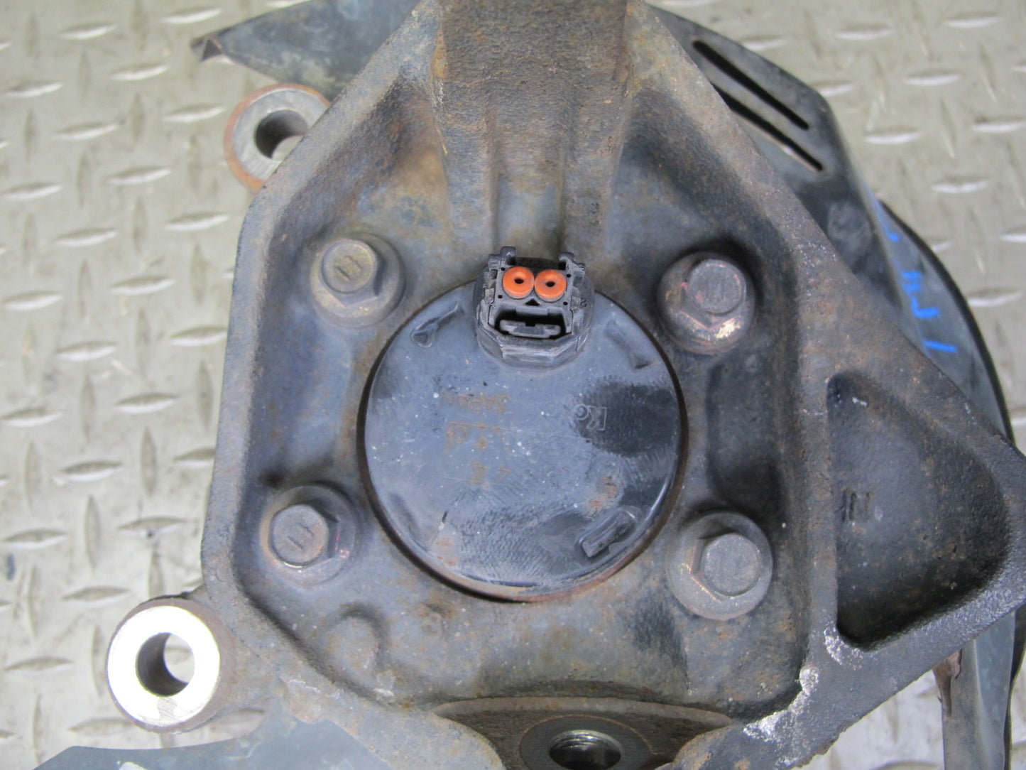 00-05 Toyota MR2 Spyder ZZW30L Front Left Spindle Knuckle Wheel Hub Bearing OEM