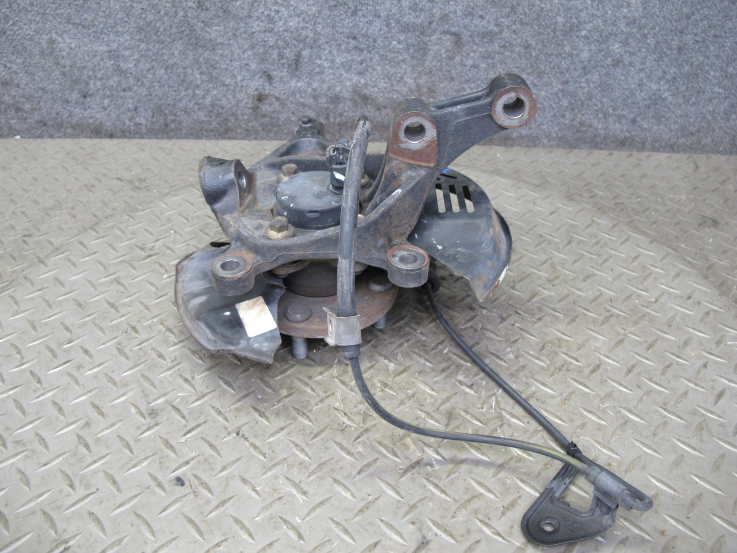 00-05 Toyota MR2 Spyder ZZW30L Front Right Spindle Knuckle Wheel Hub Bearing OEM