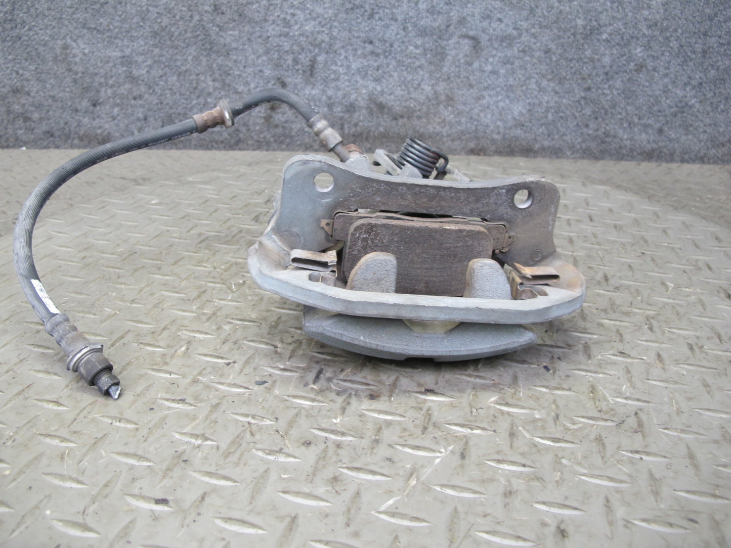 03-05 Toyota MR2 Spyder ZZW30L Set of 2 Rear Left & Right Brake Caliper 50k OEM