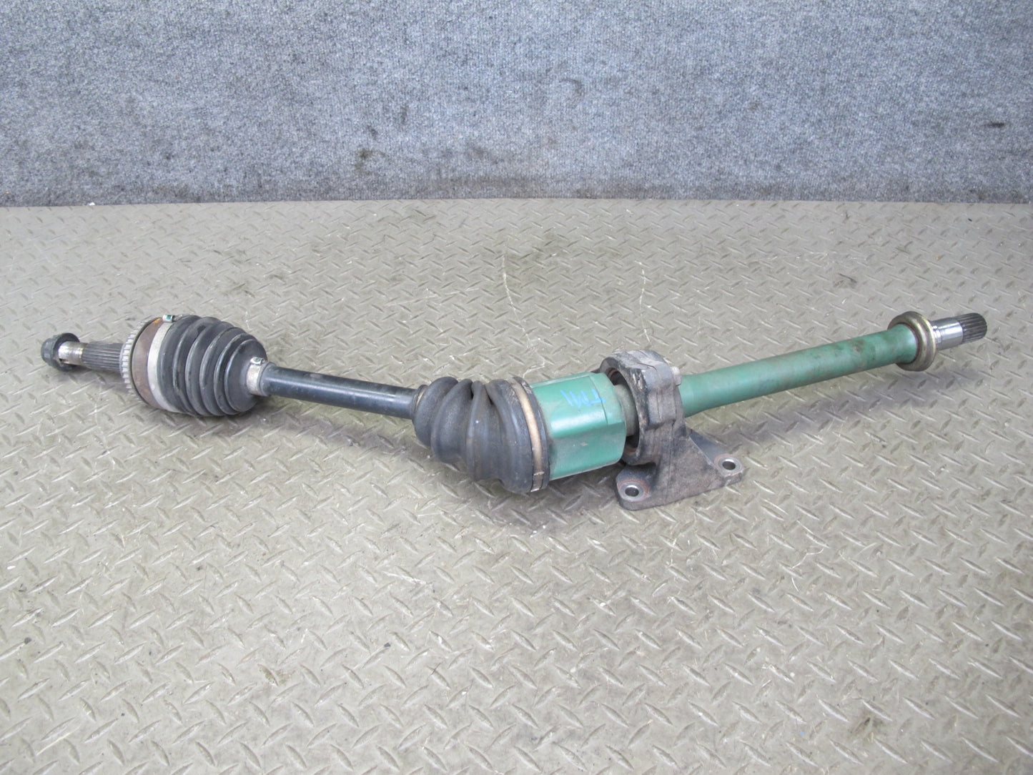 03-05 Toyota MR2 Spyder ZZW30L SMT Rear Right Suspension Axle Shaft OEM