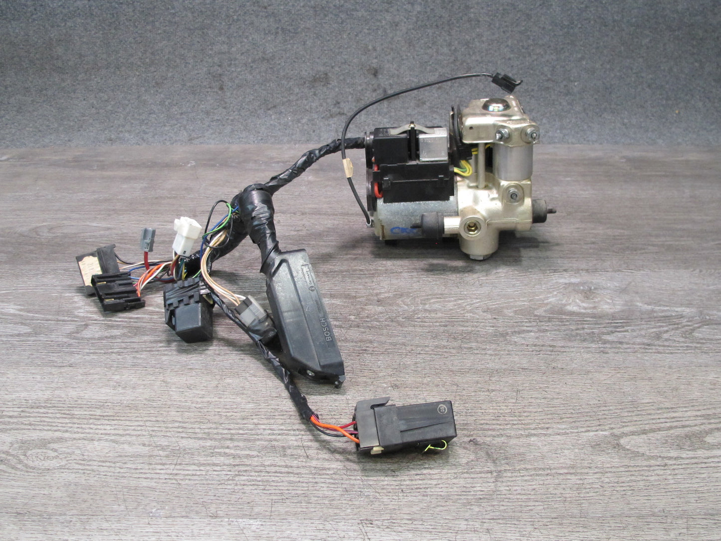 86-91 Chevrolet Corvette C4 ABS Brake Pump Module 0265200059 OEM
