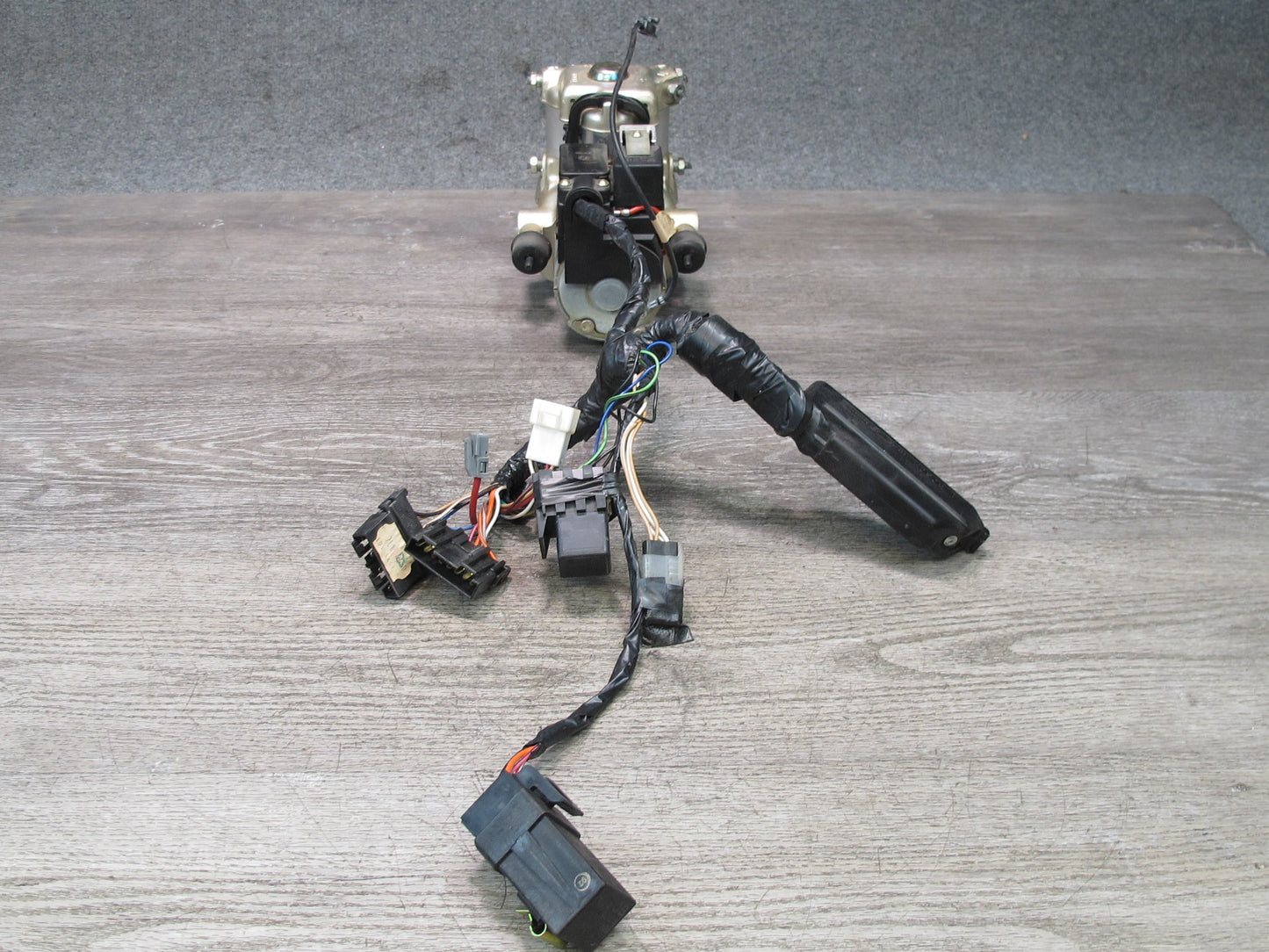 86-91 Chevrolet Corvette C4 ABS Brake Pump Module 0265200059 OEM