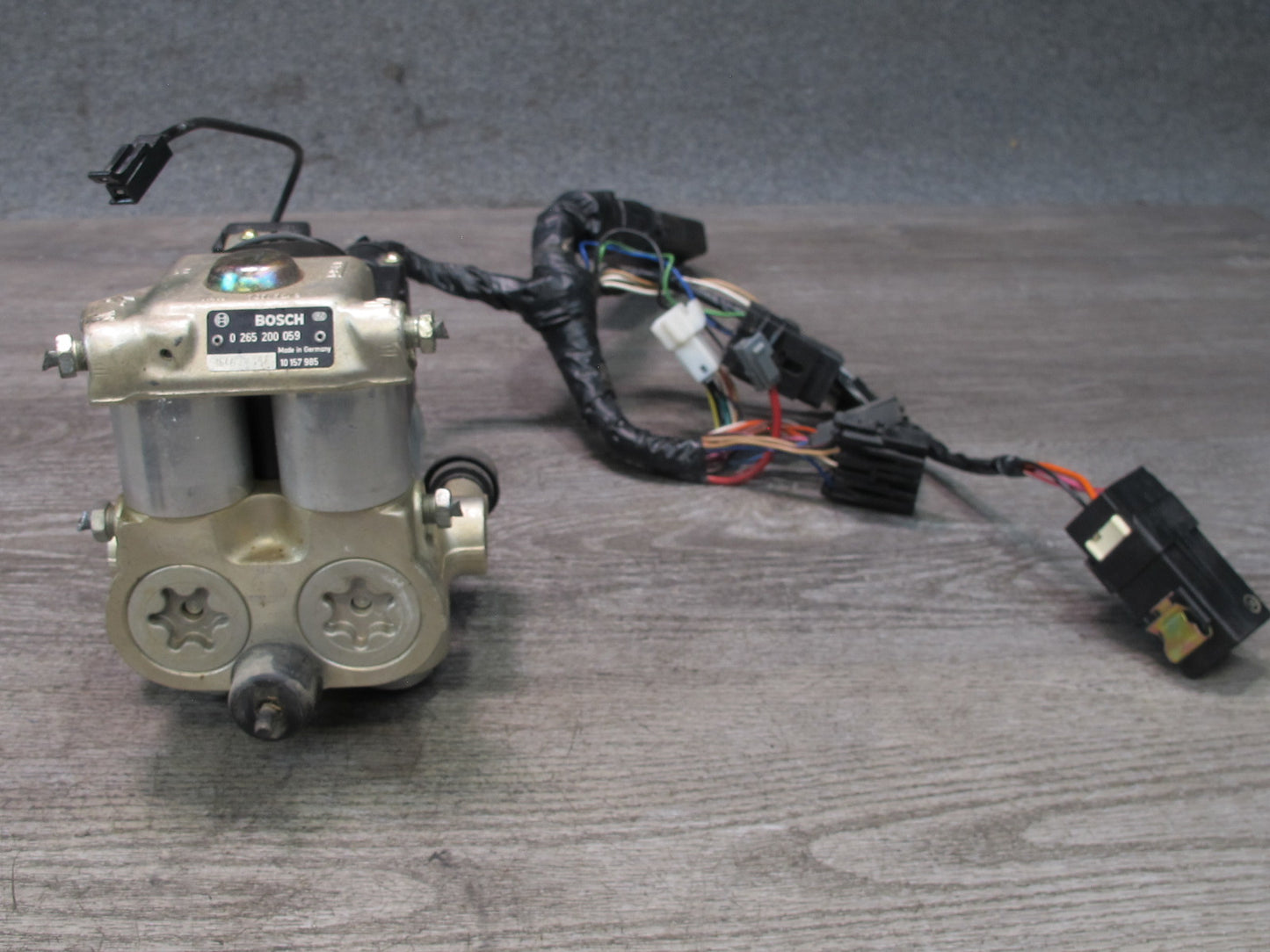 86-91 Chevrolet Corvette C4 ABS Brake Pump Module 0265200059 OEM