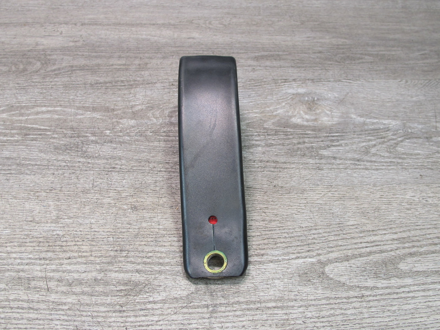 86-94 CHEVROLET CORVETTE C4 RIGHT & LEFT SIDE SEATBELT BUCKLE SET OEM