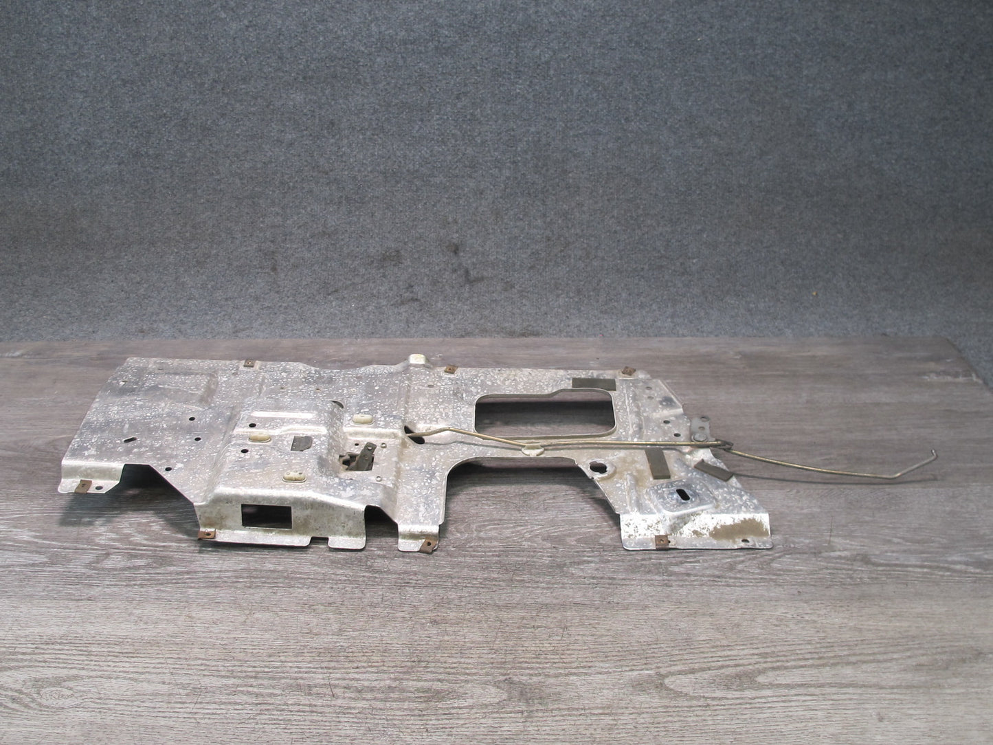90-93 Chevrolet Corvette C4 Right Door Inner Alloy Mounting Panel w Handle OEM